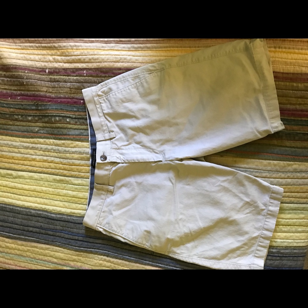 Banana republic men’s shorts